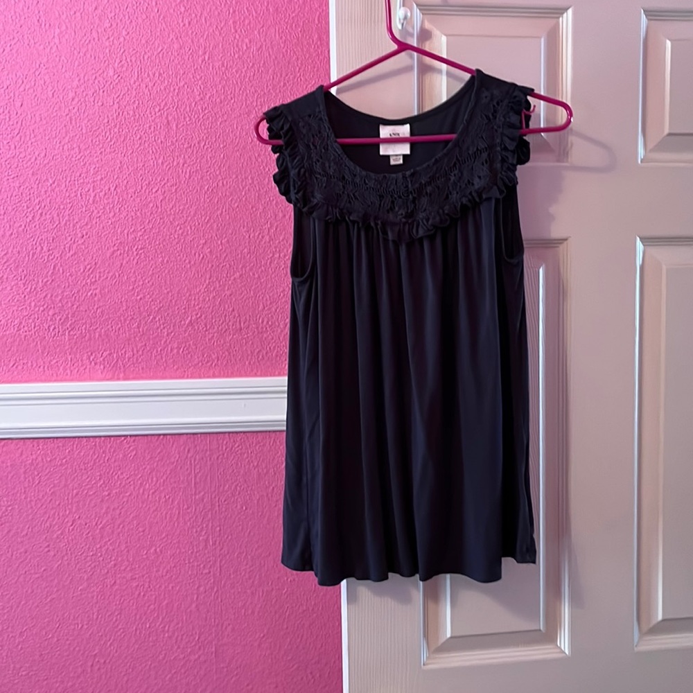 Know Rose small dark blue sleeveless top